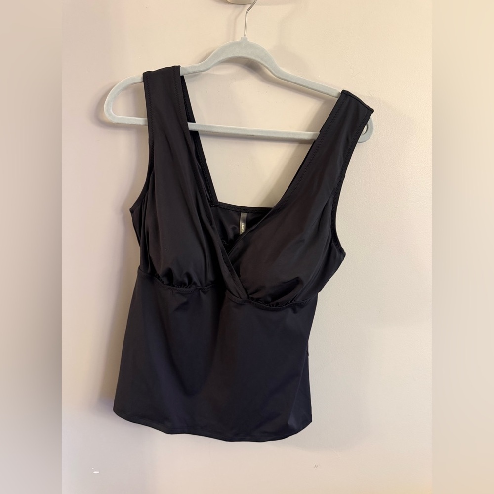 Lands’ End Black Tankini Swim Top 16W Tummy Control Support Built-In Bra